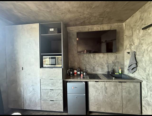 0.5 BEDROOM APARTMENT FOR SALE IN GARDENS